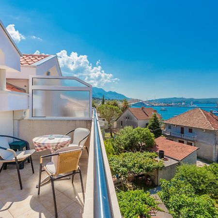 Rosic Apartments Tivat Luaran gambar