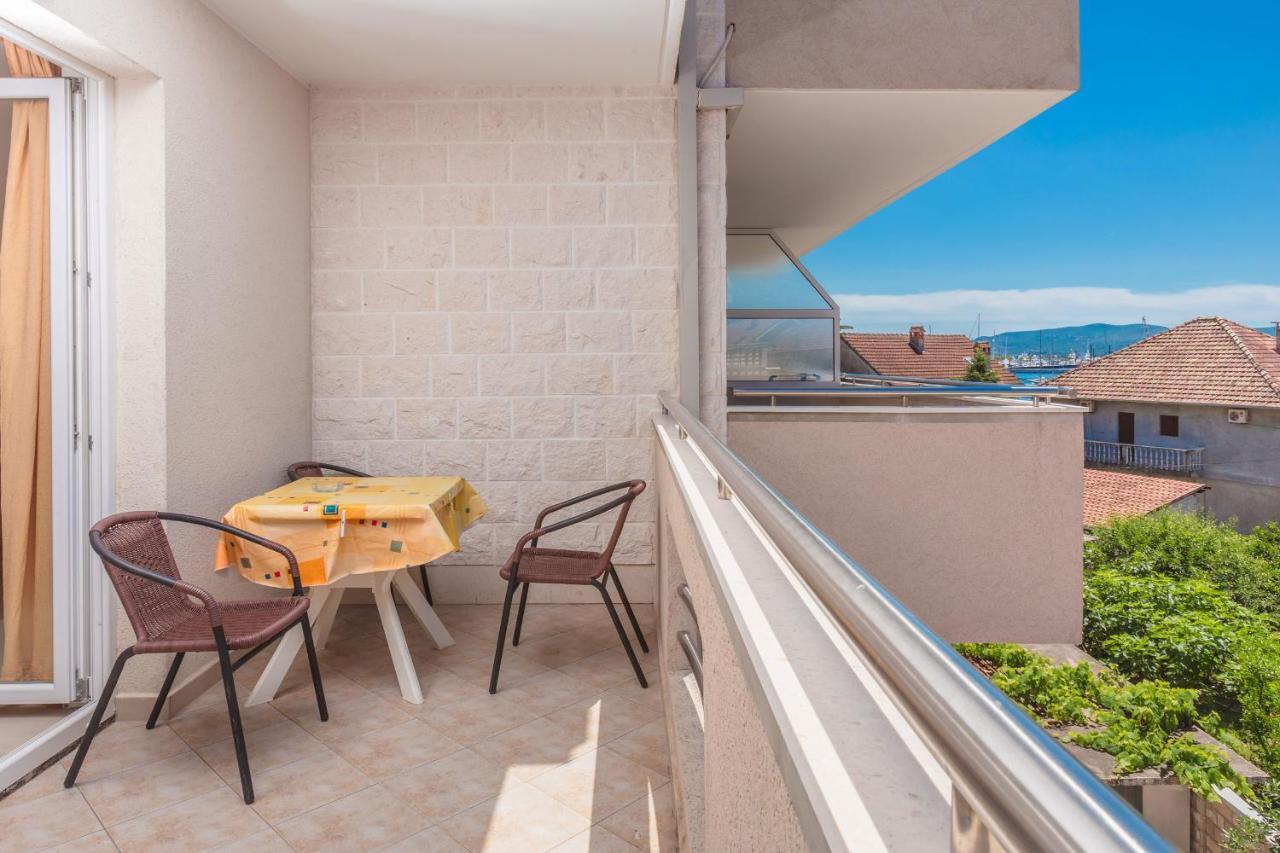 Rosic Apartments Tivat Luaran gambar