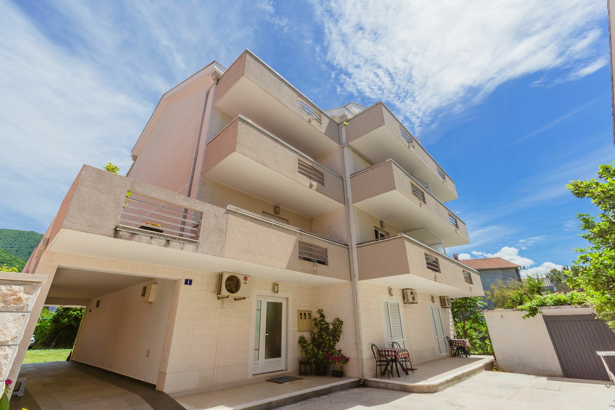 Rosic Apartments Tivat Luaran gambar